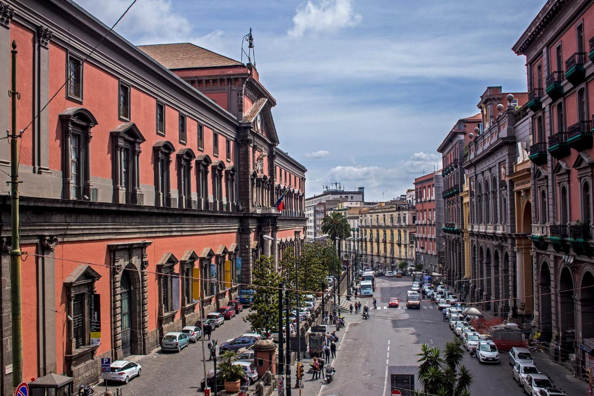 Apartamento About Mann - Museo Archeologico Di Napoli Exterior foto